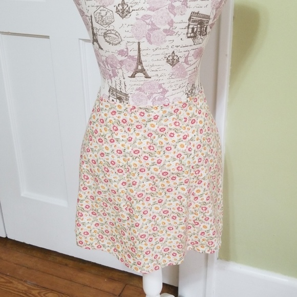 Insync Skirt - Picture 5 of 6